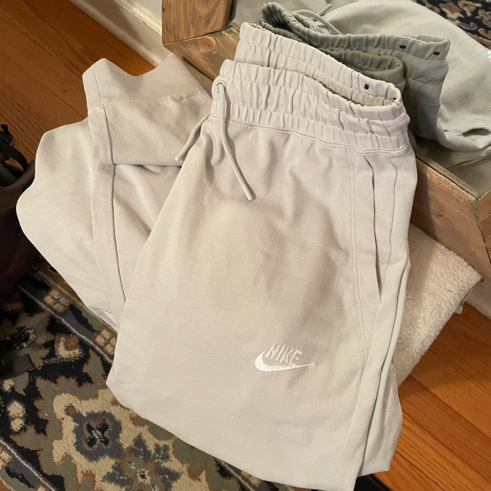 Nike joggers light grey size small